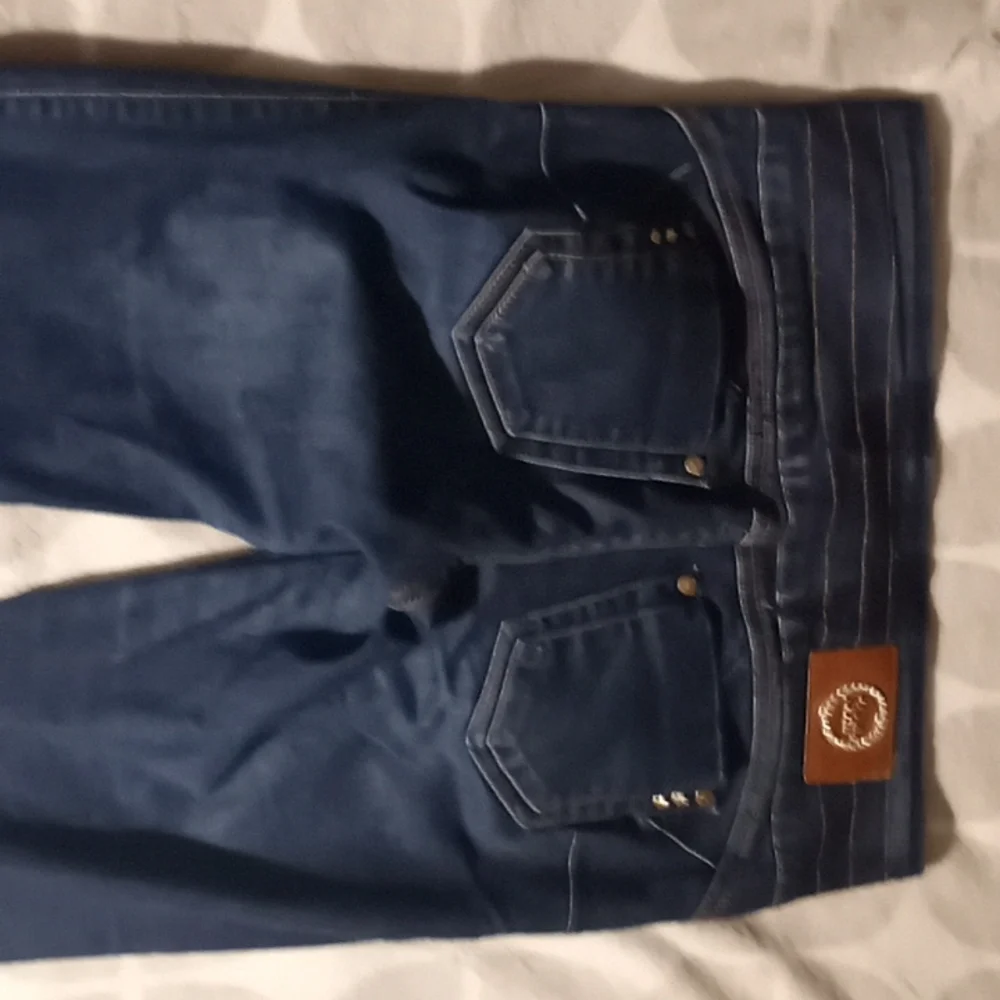 Jeans - Picture 4 of 4